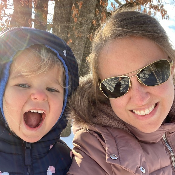 Meet your Posher, Mallory - Picture 1 of 1